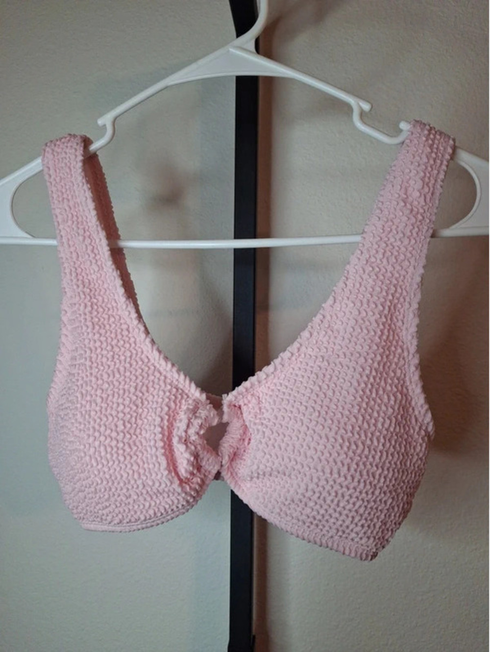 Halara Pink Textured Bikini Top Heart Ring Detail Nwot size S